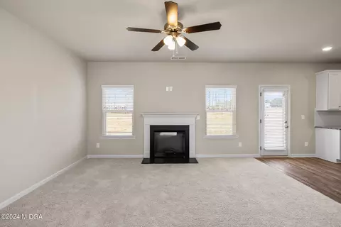 160 Cherokee Rose Dr, Jackson, GA 30233 photo 6