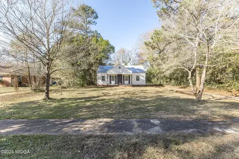 407 Forrest Dr, Fort Valley, GA 31030