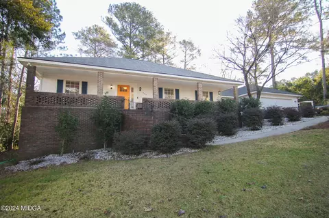 304 Turtle Creek Dr, Warner Robins, GA 31088