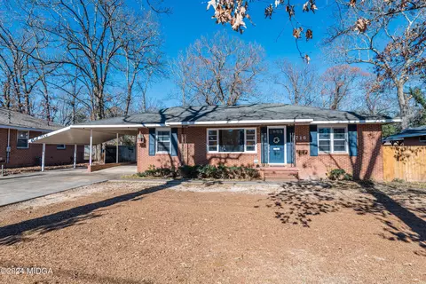 716 Green St, Warner Robins, GA 31093