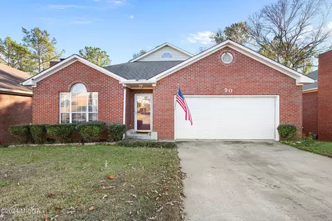 90 Westcliff Cir, Warner Robins, GA 31093