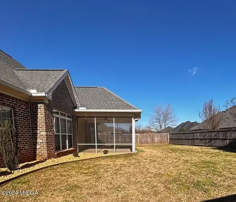 208 Pembroke, Centerville, GA 31028 photo 2