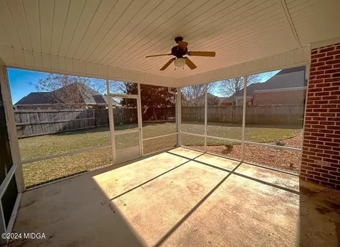 208 Pembroke, Centerville, GA 31028 photo 27