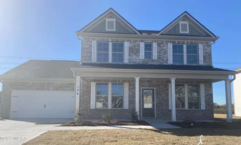 104 Davids Place Dr, Warner Robins, GA 31088