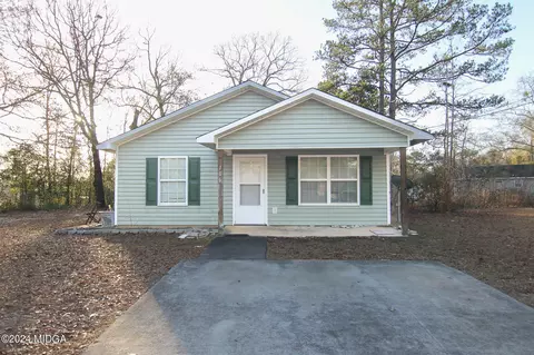 106 Luther Ct, Warner Robins, GA 31093
