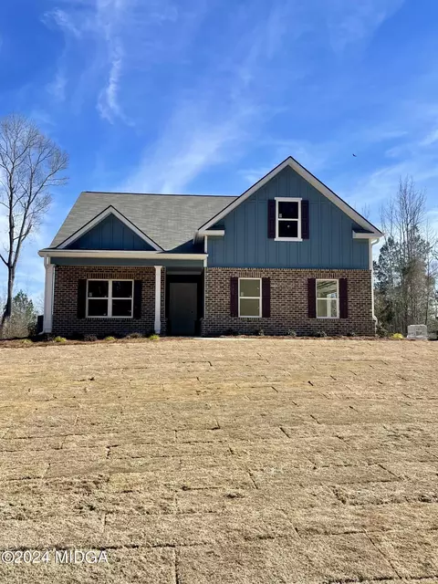 241 Strickland Loop, Forsyth, GA 31029