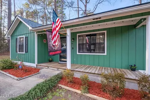 1198 S Confederate Dr, Macon, GA 31220