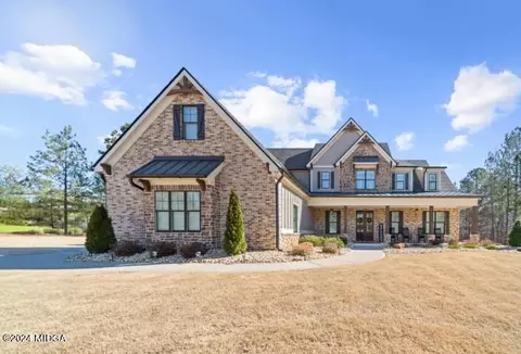 204 Chastain Dr, Forsyth, GA 31029