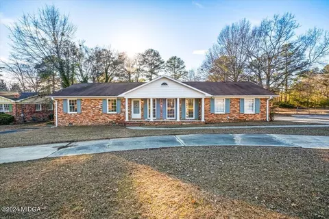 1476 Forest Hill Rd, Macon, GA 31210