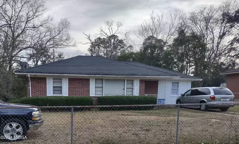 2474 Locksley Dr, Macon, GA 31206