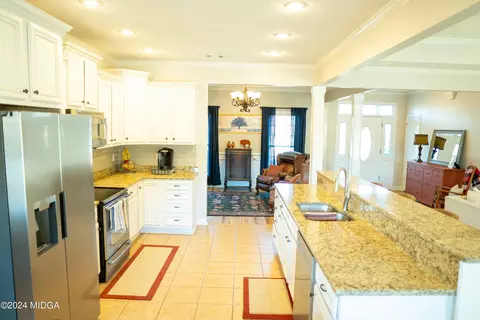 105 Windermere Cir, Perry, GA 31069 photo 11