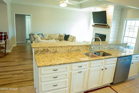 105 Windermere Cir, Perry, GA 31069 photo 12