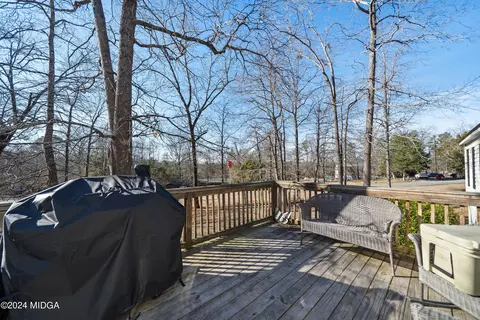 170 Timothy Cir, Macon, GA 31211