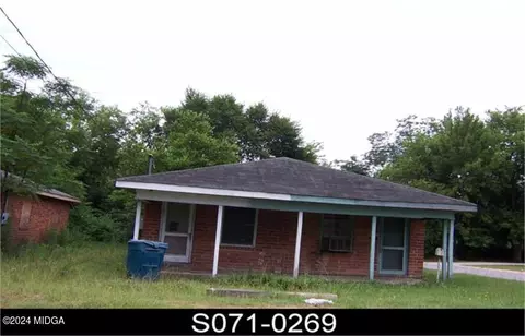 1065 Hall St, Macon, GA 31217