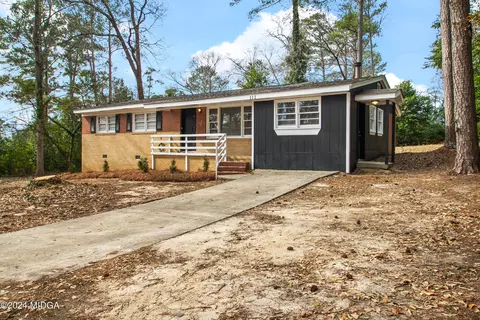 111 Pattie Dr, Warner Robins, GA 31088