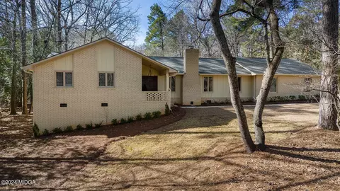 5216 Brandywine Dr, Macon, GA 31210