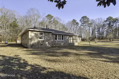 345 Dave Bailey Rd, Flovilla, GA 30216
