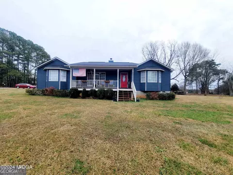 1073 Forsyth Landing Dr, Forsyth, GA 31029