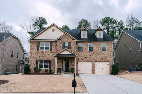 3715 Brookhollow Dr, Douglasville, GA 30135