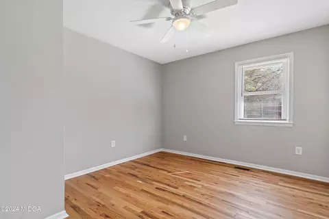 225 E Thomson Dr, Centerville, GA 31028 photo 9