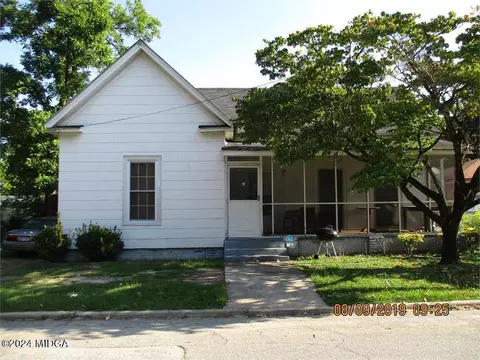 1195 Triple Hill Dr, Macon, GA 31206