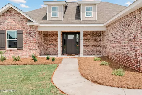 237 Overton Dr, Perry, GA 31069