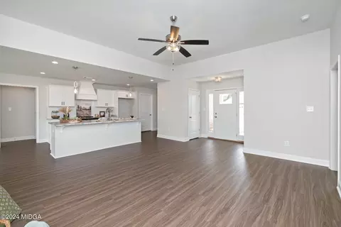237 Overton Dr, Perry, GA 31069 photo 3