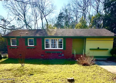 94 Lakeview Dr, Roberta, GA 31078