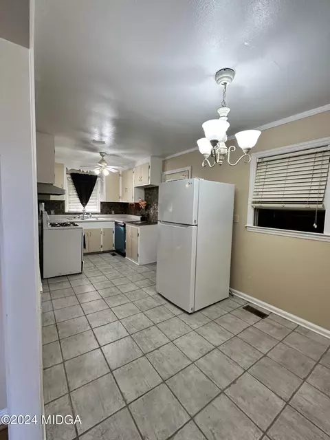 94 Lakeview Dr, Roberta, GA 31078 photo 6