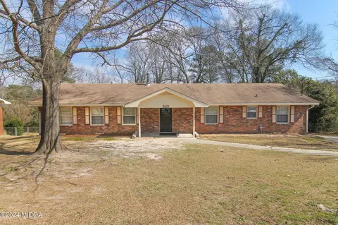 310 Ashby Way, Warner Robins, GA 31088