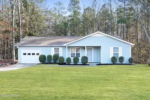 1715 New Hope Rd, Locust Grove, GA 30248