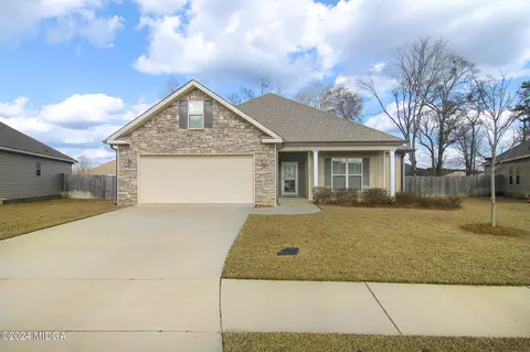 112 Wenlock Cir, Bonaire, GA 31005