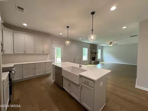 4329 Cornwall Dr #305, Forsyth, GA 31029 photo 7