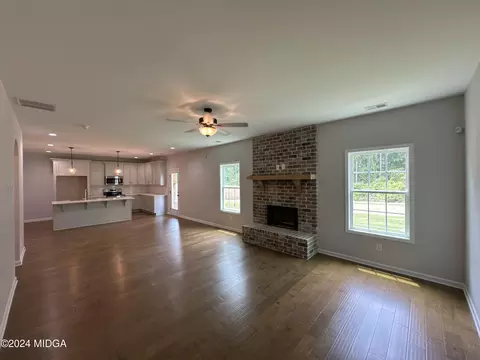 4329 Cornwall Dr #305, Forsyth, GA 31029 photo 6