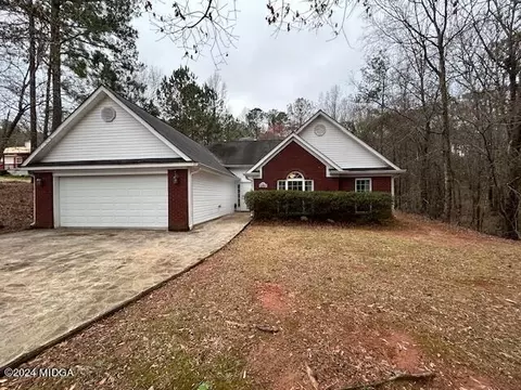 153 Keith Dr, Forsyth, GA 31029