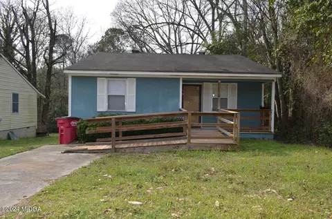 3910 Thompson Rd, Macon, GA 31204