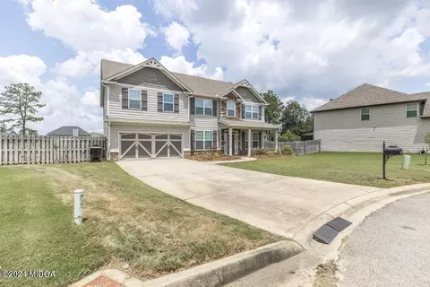 109 Pocono Ct, Bonaire, GA 31005