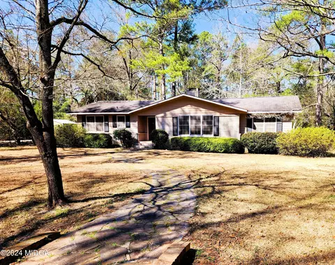 1409 Cater Cir, Perry, GA 31069