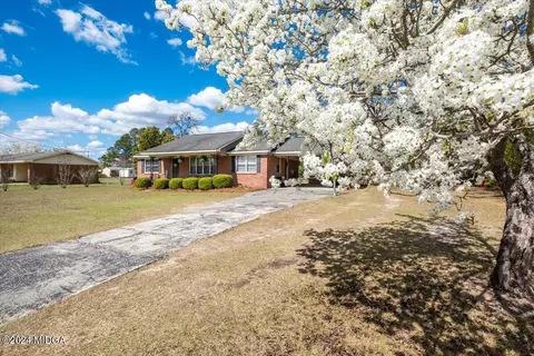 6417 Michael Dr, Lizella, GA 31052