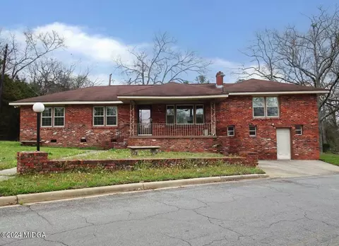 142 Harrisburg Rd SW, Milledgeville, GA 31061
