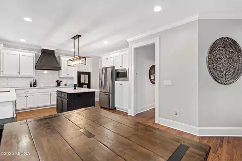 Kitchen - 211 Diamond Pl, Gray, GA 31032 photo 9 of 9