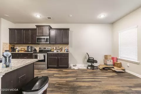 Entry Way - 300 Ousley Way, Perry, GA 31069 photo 5 of 8