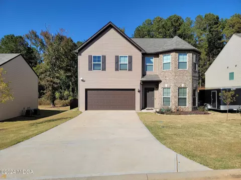 Exterior - 300 Ousley Way, Perry, GA 31069 photo 2 of 5