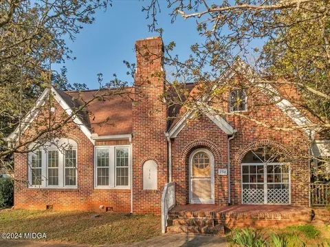 736 Andrews Dr, Thomaston, GA 30286