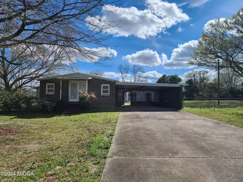 217 Wakefield Dr, Warner Robins, GA 31093