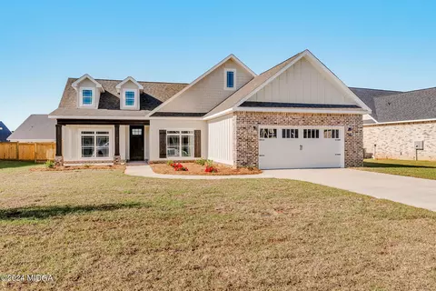 104 Moss Wood Ct, Kathleen, GA 31047