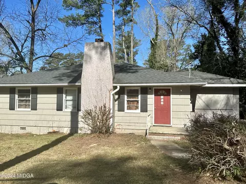 2048 Knightsbridge Rd, Macon, GA 31211
