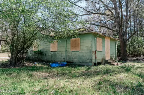 Exterior - 106 Davis St, Gray, GA 31032 photo 4 of 6