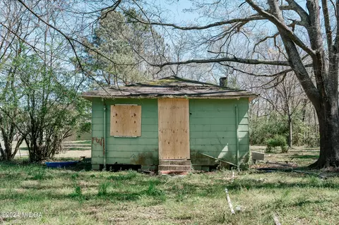 Exterior - 106 Davis St, Gray, GA 31032 photo 5 of 6