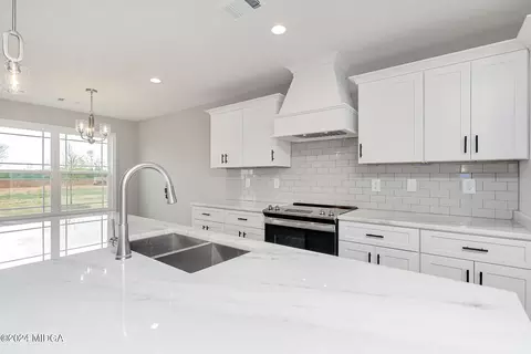 Kitchen - 247 Overton Dr, Perry, GA 31069 photo 3 of 3